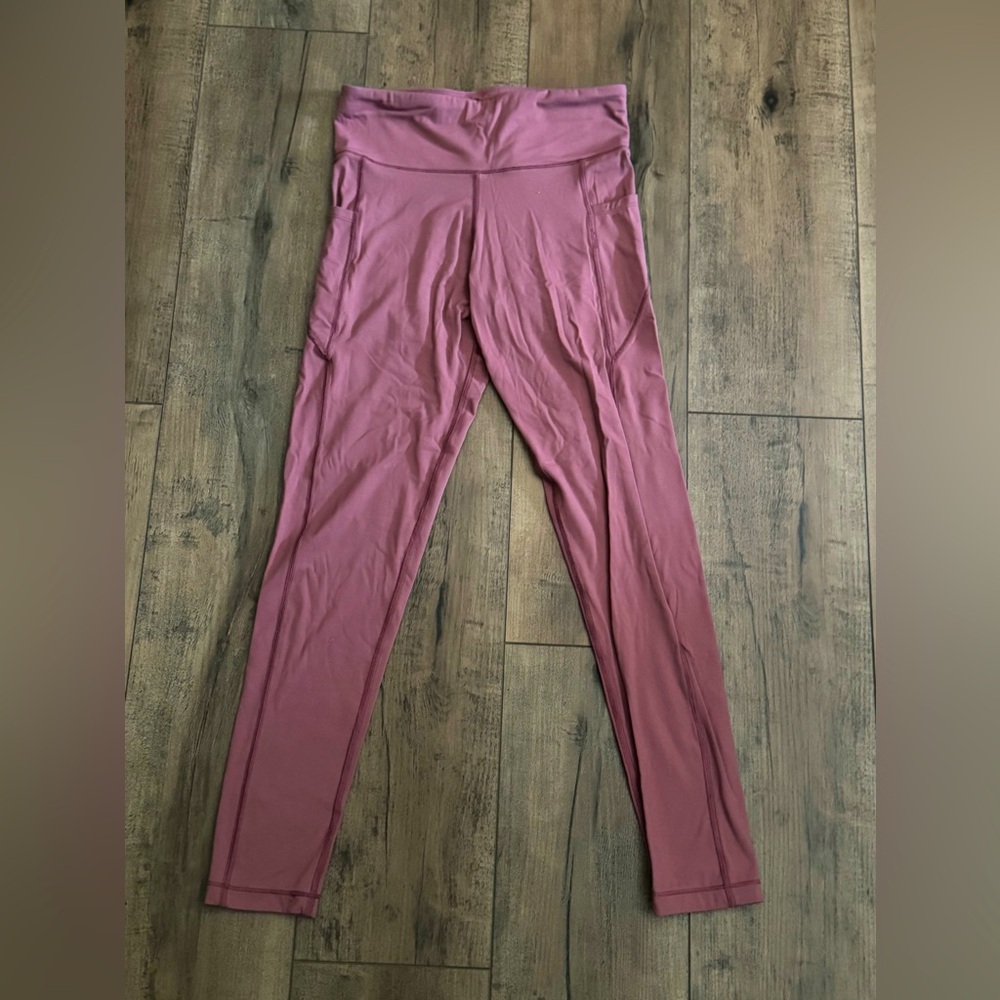 Aeropostale Leggings. In Good Condition. Size Medium.